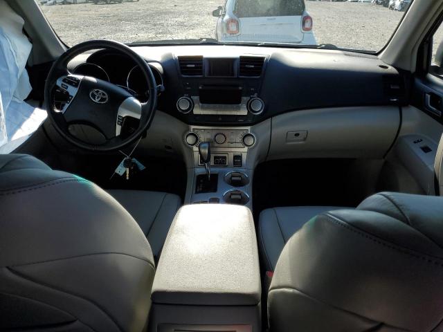 5TDBK3EHXBS053131 - 2011 TOYOTA HIGHLANDER BASE أخضر صورة 8