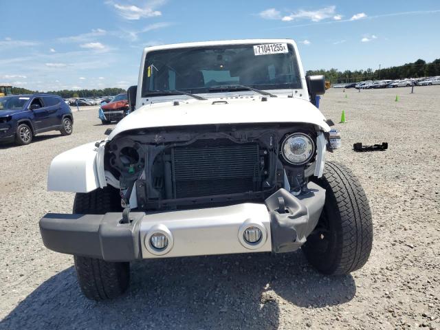 1C4BJWEG5JL936498 - 2018 JEEP WRANGLER UNLIMITED SAHARA 白色 照片 5