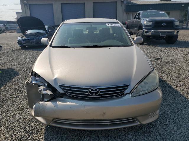 4T1BE32K05U983820 - 2005 TOYOTA CAMRY LE TAN photo 5