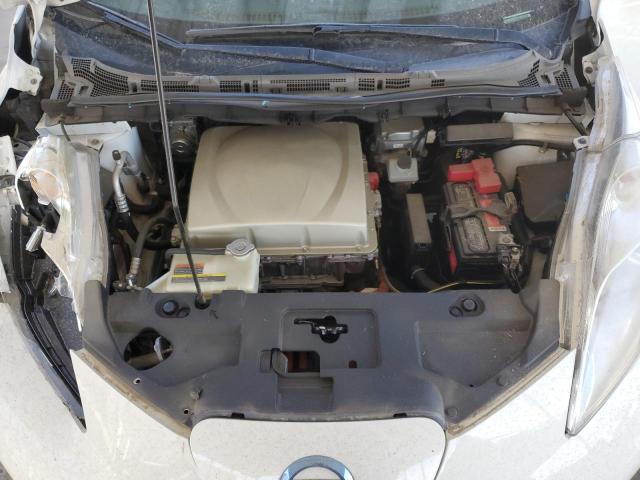 1N4AZ0CP0GC310389 - 2016 NISSAN LEAF S WHITE photo 11