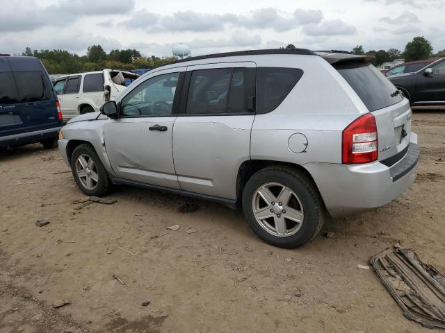 1J8FF47W67D260943 - 2007 JEEP COMPASS GRAY photo 2