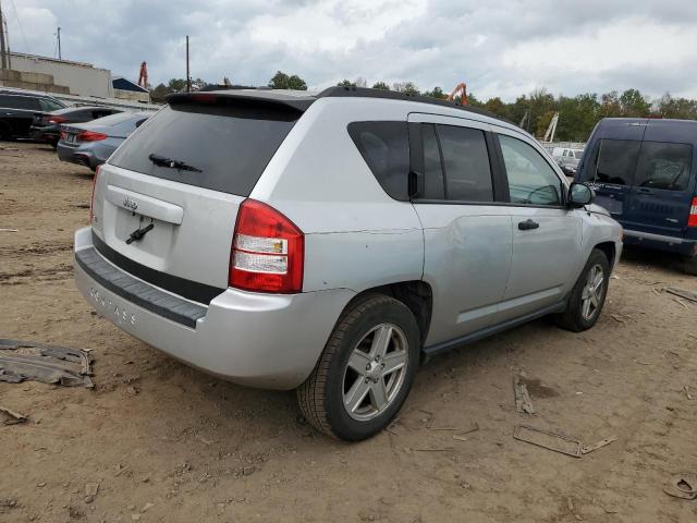 1J8FF47W67D260943 - 2007 JEEP COMPASS GRAY photo 3