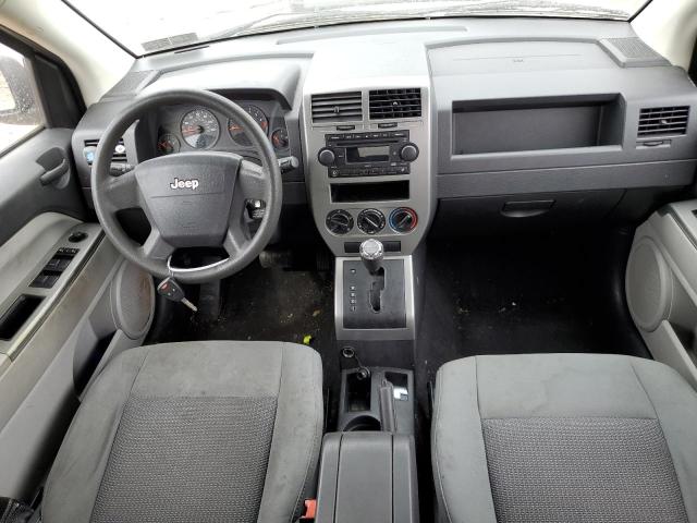 1J8FF47W67D260943 - 2007 JEEP COMPASS GRAY photo 8