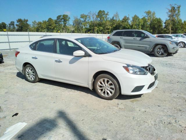 3N1AB7AP7JY218854 - 2018 NISSAN SENTRA S WHITE photo 4