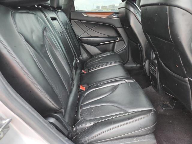 5LMCJ2D9XJUL18192 - 2018 LINCOLN MKC SELECT Gümüş fotoğraf 10