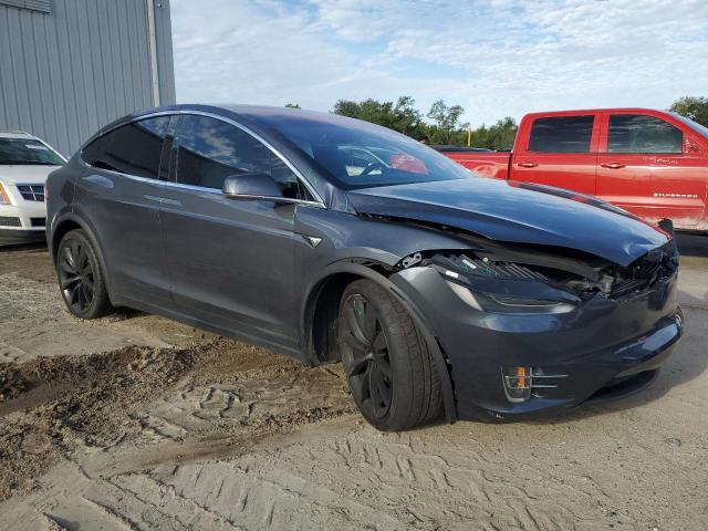 5YJXCAE27JF096685 - 2018 TESLA MODEL X 石墨色 照片 4