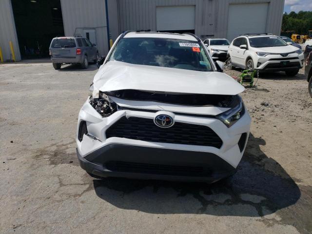 2T3W1RFV3PW248604 - 2023 TOYOTA RAV4 XLE WHITE photo 5