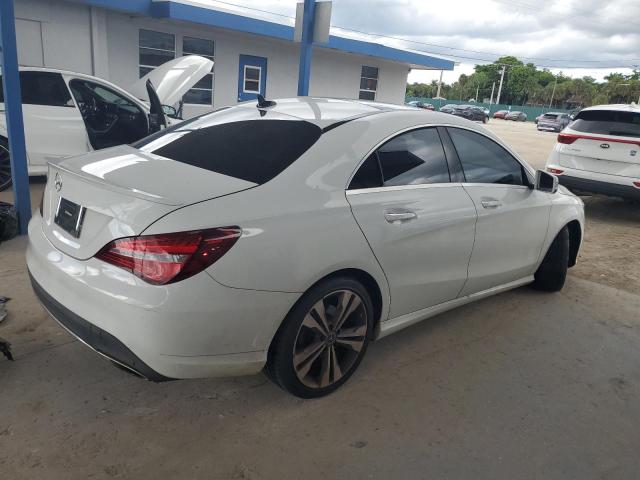 WDDSJ4EB0KN726024 - 2019 MERCEDES-BENZ CLA 250 Blanc photo 3