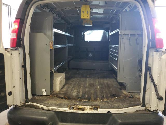 1GCWGAFP6K1333719 - 2019 CHEVROLET EXPRESS G2500 თეთრი ფოტო 10