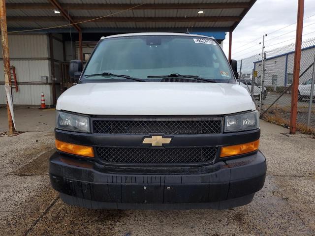 1GCWGAFP6K1333719 - 2019 CHEVROLET EXPRESS G2500 თეთრი ფოტო 5