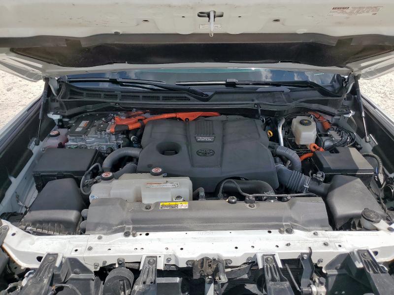 5TFNC5DB4RX070305 - 2024 TOYOTA TUNDRA CREWMAX PLATINUM Weiß Foto 11