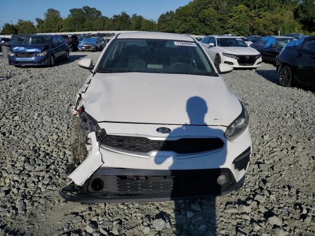 3KPF24AD2KE135701 - 2019 KIA FORTE FE WHITE photo 5