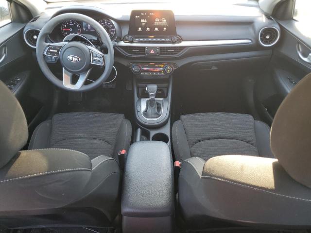 3KPF24AD2KE135701 - 2019 KIA FORTE FE WHITE photo 8