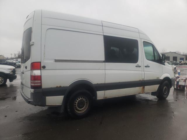 WD3PE7CC1B5507374 - 2011 MERCEDES-BENZ SPRINTER 2500 WHITE photo 3