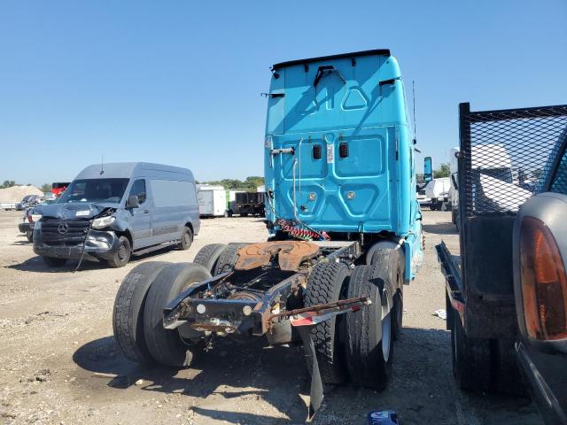 1FUJGLBG7CSBC0342 - 2012 FREIGHTLINER CASCADIA 蓝色 照片 4