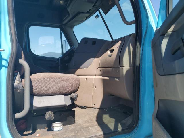 1FUJGLBG7CSBC0342 - 2012 FREIGHTLINER CASCADIA 蓝色 照片 5