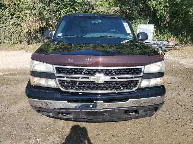 2GCEK13T061132412 - 2006 CHEVROLET SILVERADO K1500 BLACK photo 5