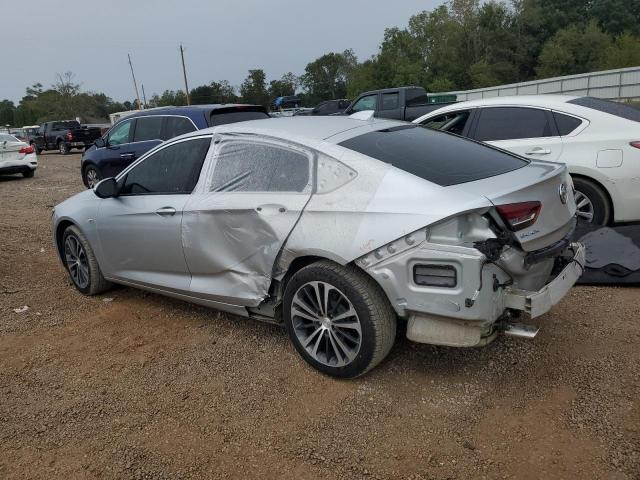 W04GP6SX4J1148360 - 2018 BUICK REGAL ESSENCE SILVER photo 2