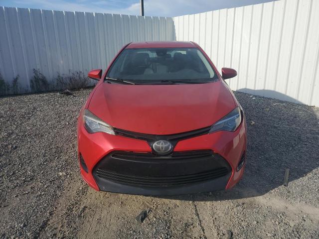 5YFBURHE3JP825670 - 2018 TOYOTA COROLLA L RED photo 5