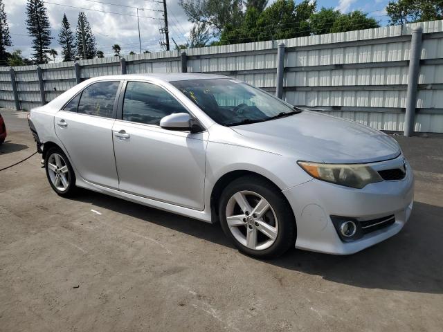 4T1BF1FK2DU696375 - 2013 TOYOTA CAMRY L SILVER photo 4