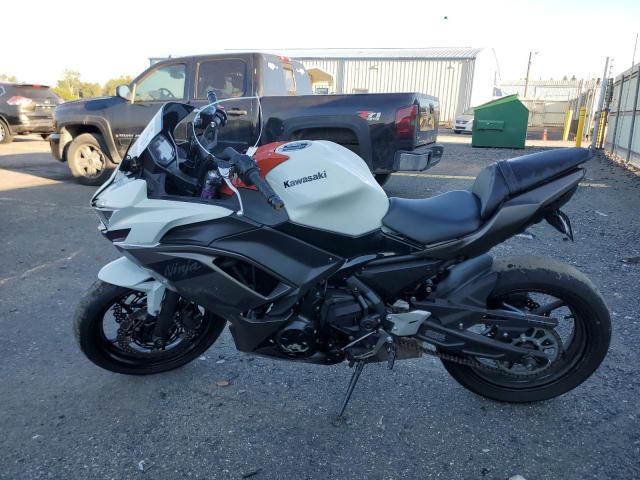 ML5EXER19PDA90811 - 2023 KAWASAKI EX650 R WHITE photo 3