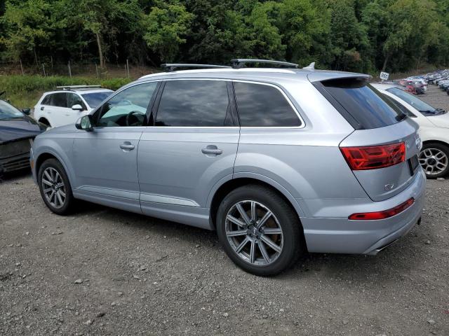 WA1LHAF79JD007422 - 2018 AUDI Q7 PREMIUM PLUS Silber Foto 2