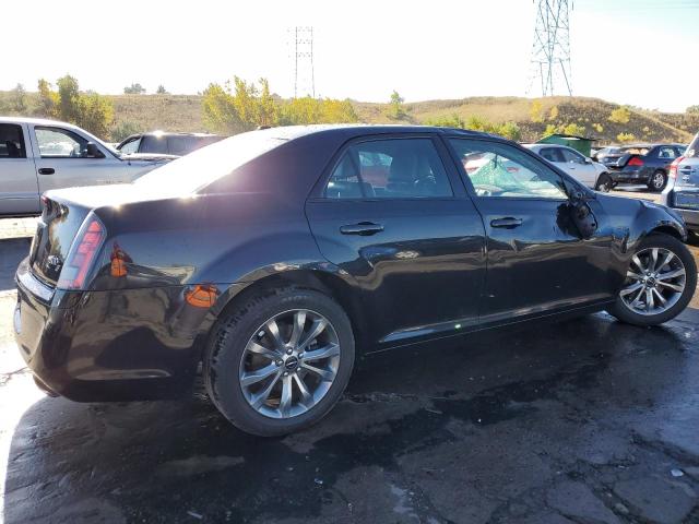 2C3CCAGG0EH379165 - 2014 CHRYSLER 300 S BLACK photo 3