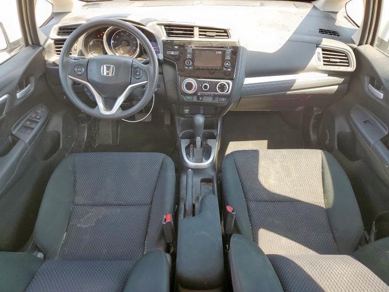 3HGGK5H42JM723815 - 2018 HONDA FIT LX Білий фото 8