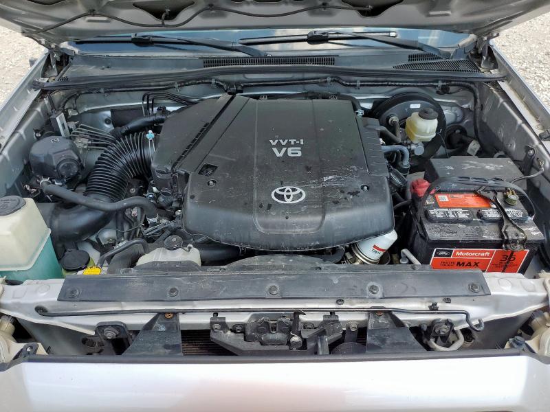 3TMJU4GN4CM127448 - 2012 TOYOTA TACOMA DOUBLE CAB PRERUNNER SILVER photo 11