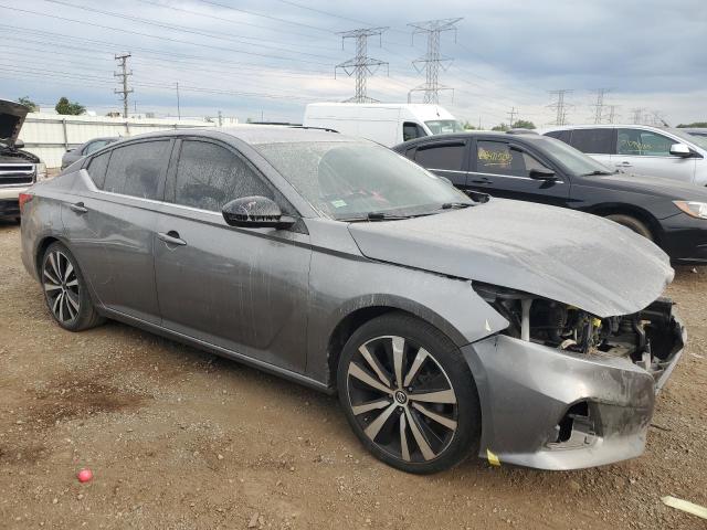 1N4BL4CV3KC120994 - 2019 NISSAN ALTIMA SR SILVER photo 4