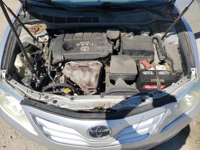 4T4BF3EK7AR012371 - 2010 TOYOTA CAMRY BASE ვერცხლისფერი ფოტო 11