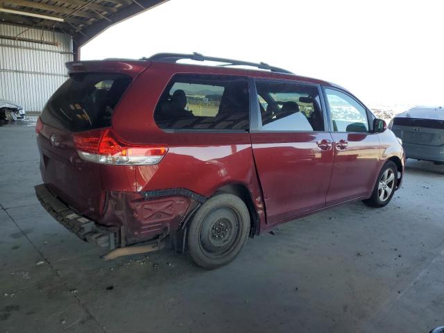 5TDKK3DC9DS353462 - 2013 TOYOTA SIENNA LE 勃艮第红 照片 3