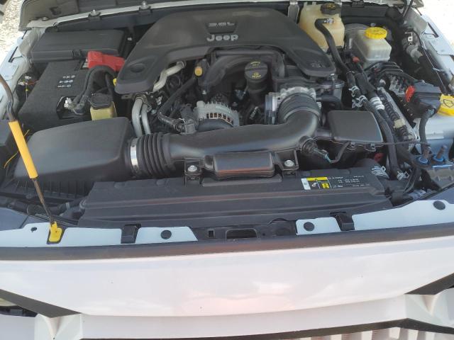 1C4HJXDG5JW171986 - 2018 JEEP WRANGLER U SPORT Beyaz fotoğraf 11