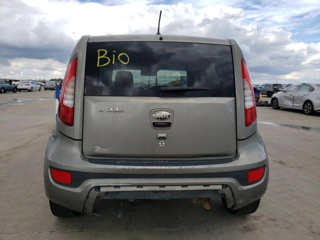 KNDJT2A66D7575789 - 2013 KIA SOUL + GRAY photo 6