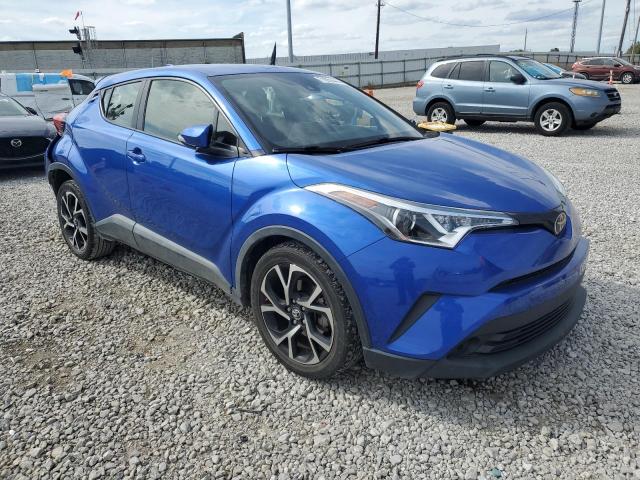 JTNKHMBX9K1022672 - 2019 TOYOTA C-HR XLE 蓝色 照片 4
