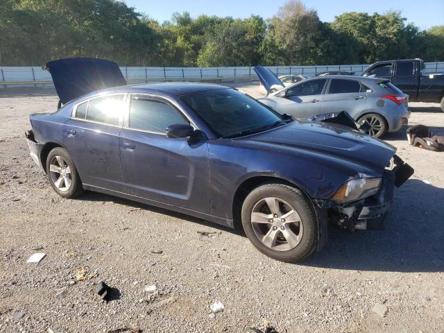 2C3CDXBG1DH706453 - 2013 DODGE CHARGER SE BLUE photo 4