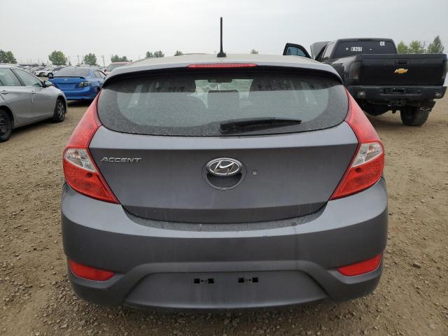KMHCT5AE5HU322614 - 2017 HYUNDAI ACCENT SE GRAY photo 6