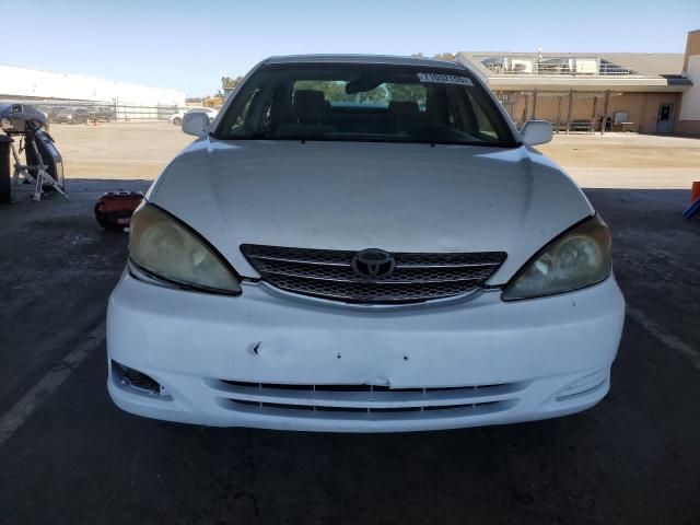 4T1BE30K42U092413 - 2002 TOYOTA CAMRY LE WHITE photo 5