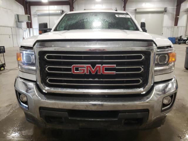 1GT12PEG7KF222127 - 2019 GMC SIERRA K2500 SLE WHITE photo 5