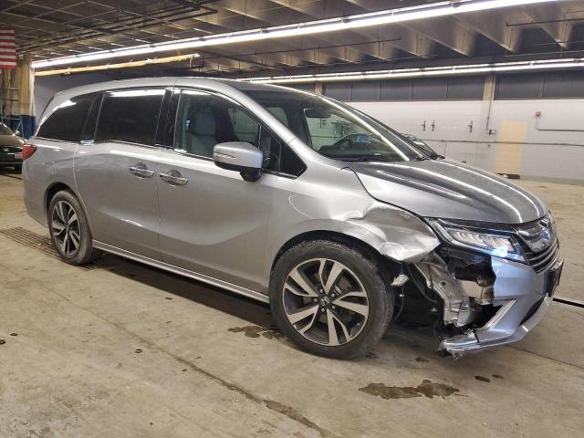 5FNRL6H97JB013772 - 2018 HONDA ODYSSEY ELITE فضي صورة 4