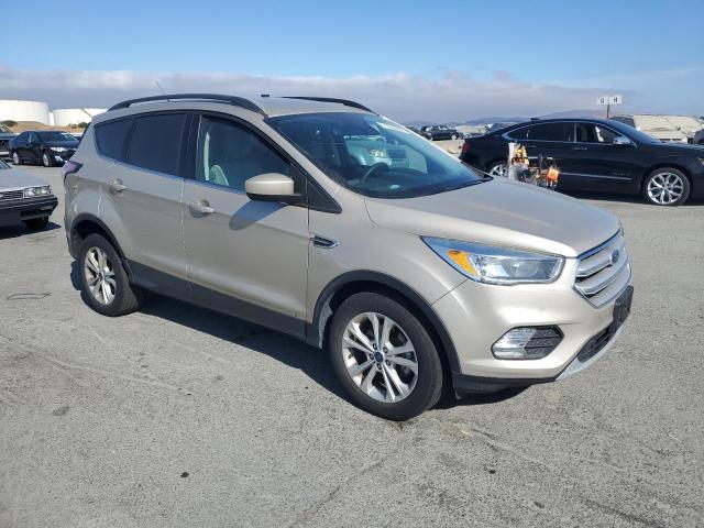 1FMCU0GD0JUA74597 - 2018 FORD ESCAPE SE Dorado foto 4