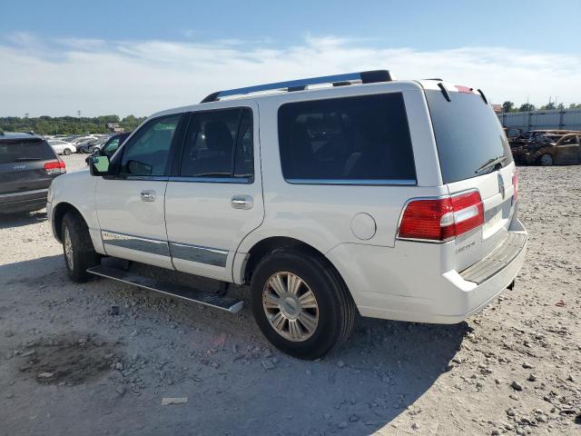 5LMJJ2J50DEL01568 - 2013 LINCOLN NAVIGATOR WHITE photo 2