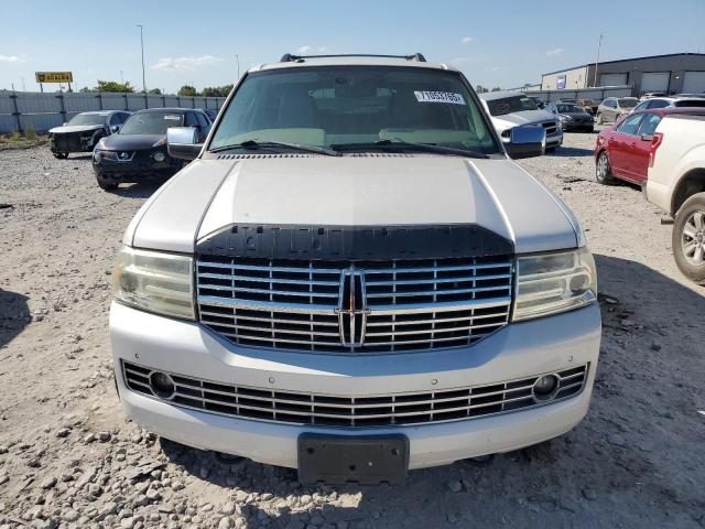 5LMJJ2J50DEL01568 - 2013 LINCOLN NAVIGATOR WHITE photo 5