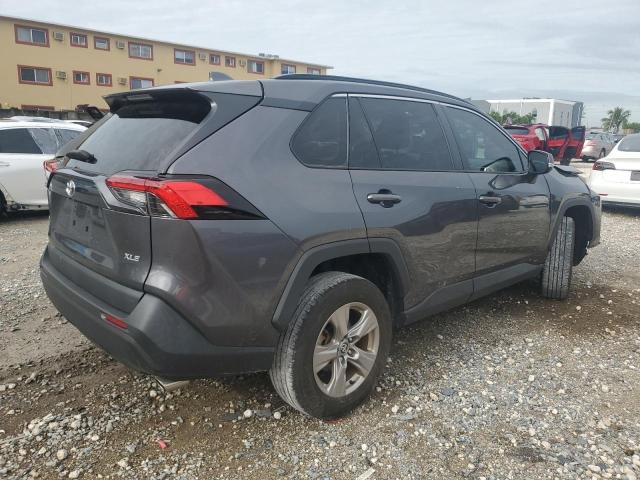 2T3W1RFVXPC224091 - 2023 TOYOTA RAV4 XLE 灰色 照片 3