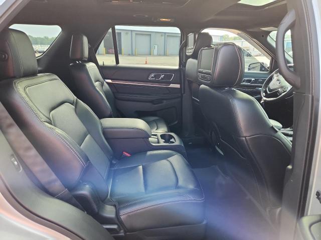 1FM5K7F82JGA17912 - 2018 FORD EXPLORER LIMITED Արծաթագույն լուսանկար 10