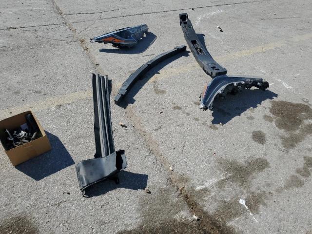 5YFEPRAE6LP069382 - 2020 TOYOTA COROLLA LE WHITE photo 12