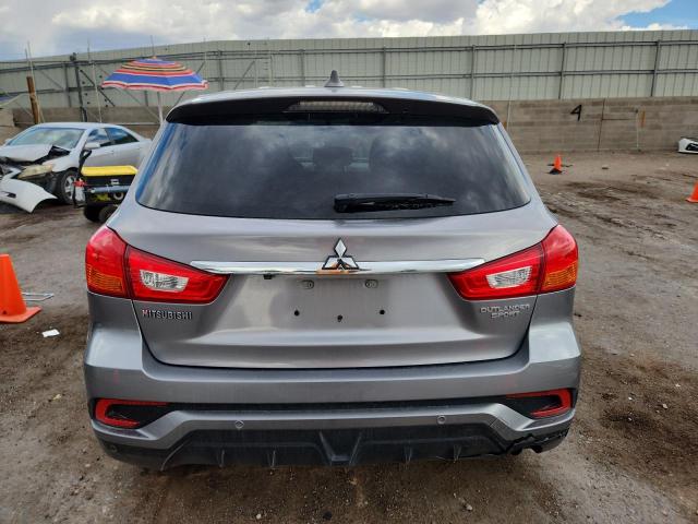 JA4AP3AU2JU018037 - 2018 MITSUBISHI OUTLANDER ES Grau Foto 6