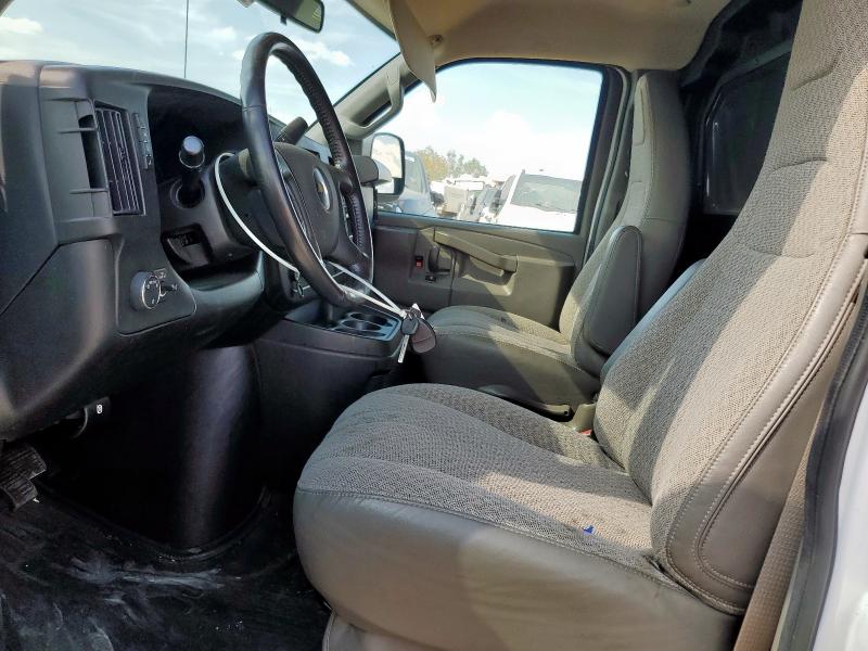 1GCWGAFP2P1170820 - 2023 CHEVROLET EXPRESS G2500 WHITE photo 7