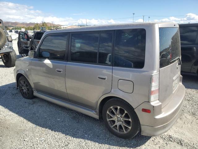 JTLKT324X50175210 - 2005 TOYOTA SCION XB Gris foto 2