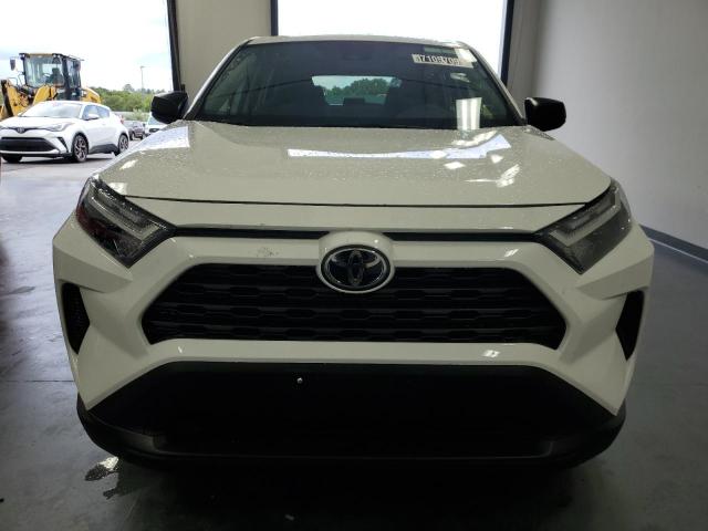 2T3F1RFV8SW539687 - 2025 TOYOTA RAV4 LE WHITE photo 5